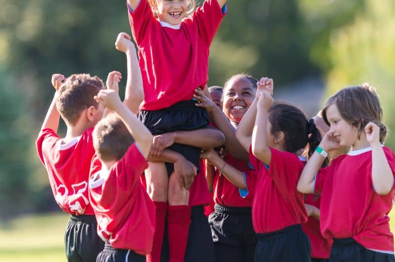 ways for kids to build self-esteem, ways for kids to boost their confidence